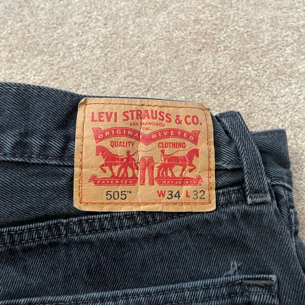 Levi's Men's Charcoal Straight Jeans